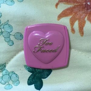 Long lasting blush
